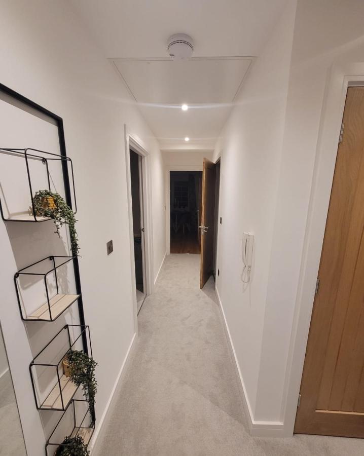 Luxury 2 Bed Apartment In The Heart Of Rochester Rochester  Exterior photo